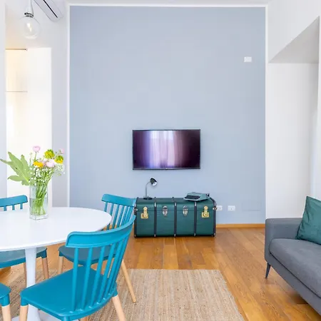 Elegant Apt With Two Bedrooms Rom Exterior foto