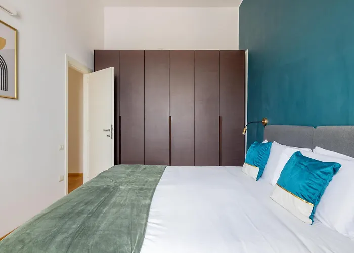 Elegant Apt With Two Bedrooms